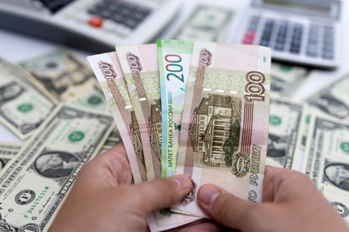 西側諸国は、ルーブルでのロシア国債の元利払いを認めていない（写真：ロイター/アフロ）
