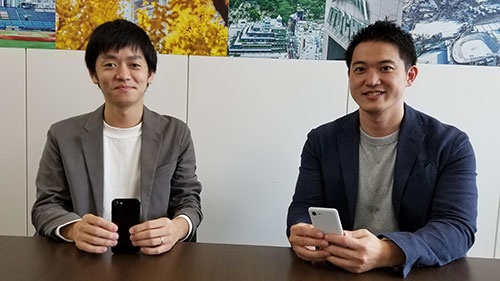 井上大輔氏(左)と清水剛志氏は伊藤忠商事から出向し、Belongを経営している