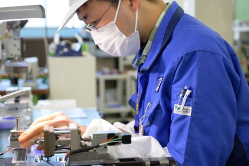 京都試作ネットに加盟する最上インクス(京都市)の工場。京都試作ネット代表理事の鈴木滋朗氏は、同社の社長でもある(写真2点:宮田 昌彦)