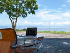 もう疲れた 海辺の町でのんびり暮らしたい は甘い考えか 日経ビジネス電子版 もう疲れた 海辺の町でのんびり暮らしたい は甘い考えか 日経ビジネス電子版