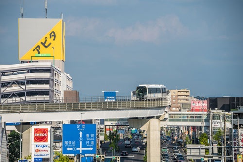 全国で住みここちランキング1位の愛知県長久手市。2005年に開業したリニアモーターカー「リニモ」によって名古屋市中心部へのアクセスが飛躍的に向上した（写真：T-Urasima／PIXTA）
