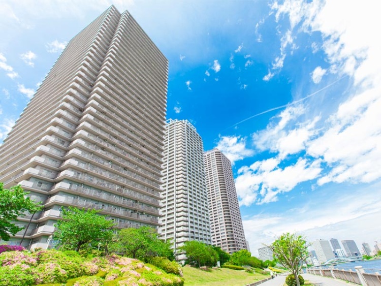 間違いだらけの不動産情報 タワマン廃虚化 は論理の飛躍だ 日経ビジネス電子版 間違いだらけの不動産情報 タワマン廃虚化 は論理の飛躍だ 日経ビジネス電子版