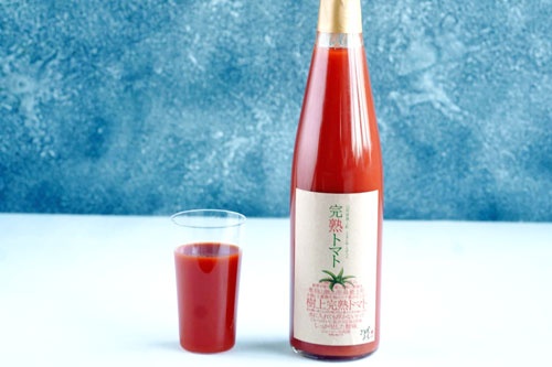 トマトを絞っただけのストレートタイプの完熟トマトジュース
