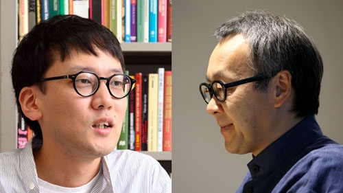 星野リゾートの星野佳路代表(右、写真:栗原克己)と、大阪市立大学の斎藤幸平准教授(左、写真:宮田昌彦)