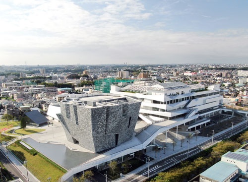 20年8月、KADOKAWAは複合文化施設「ところざわサクラタウン」に新オフィス「所沢キャンパス」を開設した