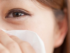 脚がむずむずして眠れない それは病気です 日経ビジネス電子版 脚がむずむずして眠れない それは病気です 日経ビジネス電子版