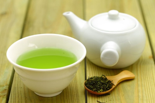 緑茶をたくさん飲む習慣が、脳卒中後の死亡リスク減少に関係していることが明らかになりました。（写真＝123RF）