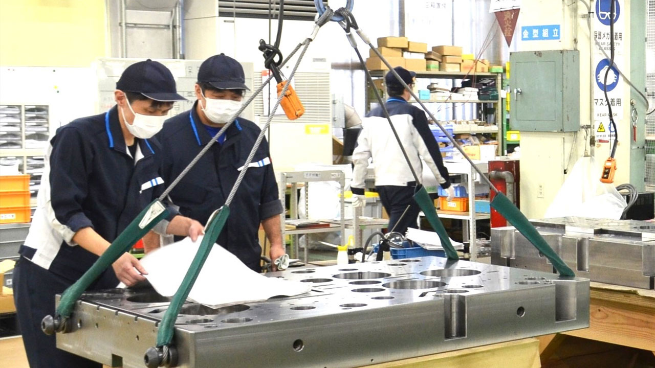 米EV大手がほれた金型の雄 黒田精工、技術ブラックボックス化で独走：日経ビジネス電子版