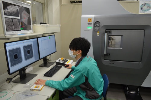 沖エンジニアリング(東京・練馬)は半導体がニセモノかどうかを分析するサービスに乗り出した