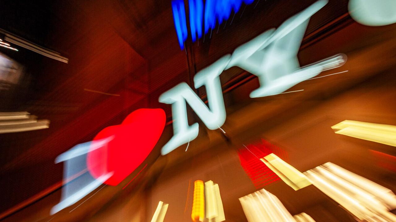 I ♥ NY」の誕生秘話 ニューヨークを絶望から救ったロゴ：日経