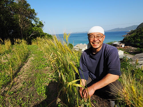 小野敬さん一家は五島列島で「自給自足」の生活を送る