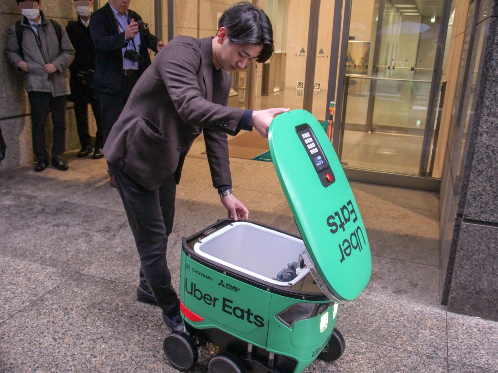 自動配送ロボットによるフードデリバリー、東京・日本橋で開始