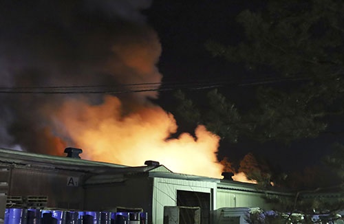 おかき餅の生産ラインにあった焼釜室から出火し、従業員6人が死亡、1人が負傷した（写真：共同通信）