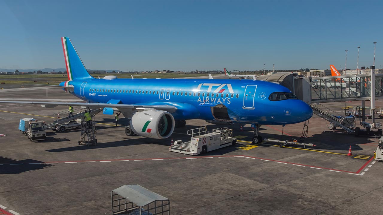 イタリア4空港で給油制限「トリアージ」発令 大量欠航「Xデー」は5月に