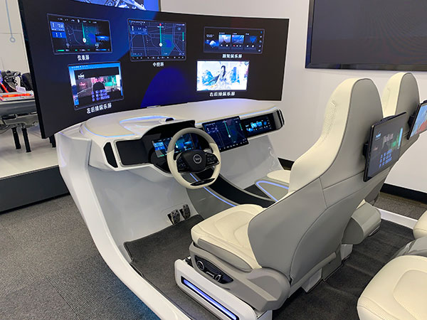 中国でシェア半減、日系自動車メーカーの活路 2025年を読む5つの