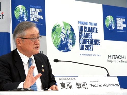 日立製作所の東原敏昭会長兼最高経営責任者（CEO）は、グループ全体がどよめくほどの非常に高い脱炭素目標を打ち出した