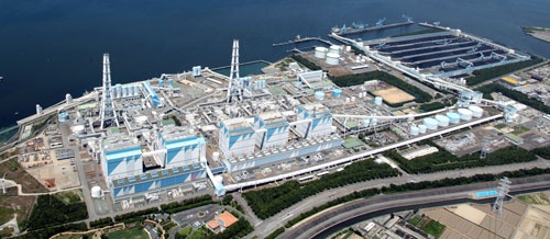 JERAの碧南火力発電所。「アンモニア実証実験は日本全体の脱炭素が実現できるかの試金石となる取り組み」と谷川勝哉所長は言う