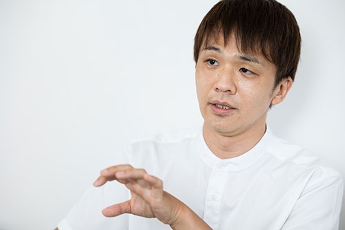 アグリゲート代表取締役の左今氏。「地方の生産者と都市部の消費者をつなぐメディアになる」と話す(写真:吉成大輔)