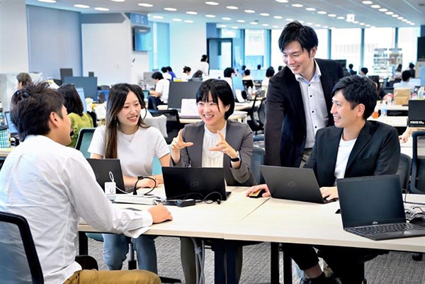 望まぬ転勤にNO！「東京海上ショック」先進損保に学ぶ人事改革：日経