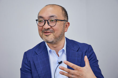 Unipos田中社長「事業戦略と人的資本投資はセットで開示すべし」：日経