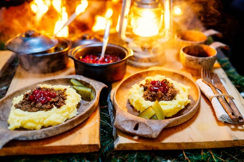 トナカイ肉を使った伝統的なフィンランド料理（写真：Shutterstock）