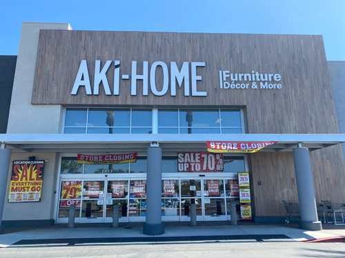 アキホームの1号店オープン時から動向をフォローしているが、今になって「競争の激しさを理由に撤退を決めた」ことには首をかしげざる得ない(写真:後藤文俊)