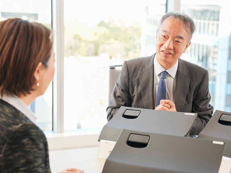 スター研究者が集結　「生分解性」でプラスチック問題に挑む