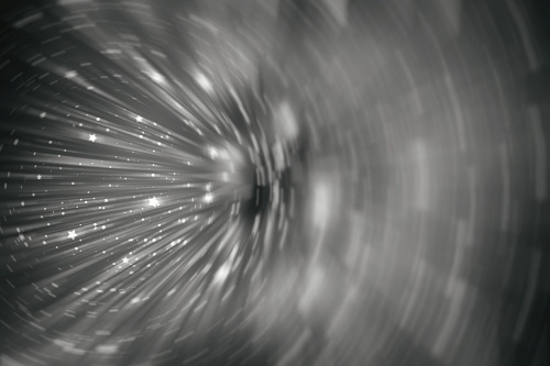 ChatGPTはネット上の情報を収集して回答するため、ハルシネーションと呼ばれる幻覚を見せる(写真:Shutterstock) ChatGPTはネット上の情報を収集して回答するため、ハルシネーションと呼ばれる幻覚を見せる(写真:Shutterstock)