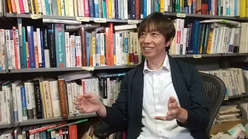 「私は自分の研究を世の中で活用してほしいと強く思ってきました」という坂井教授