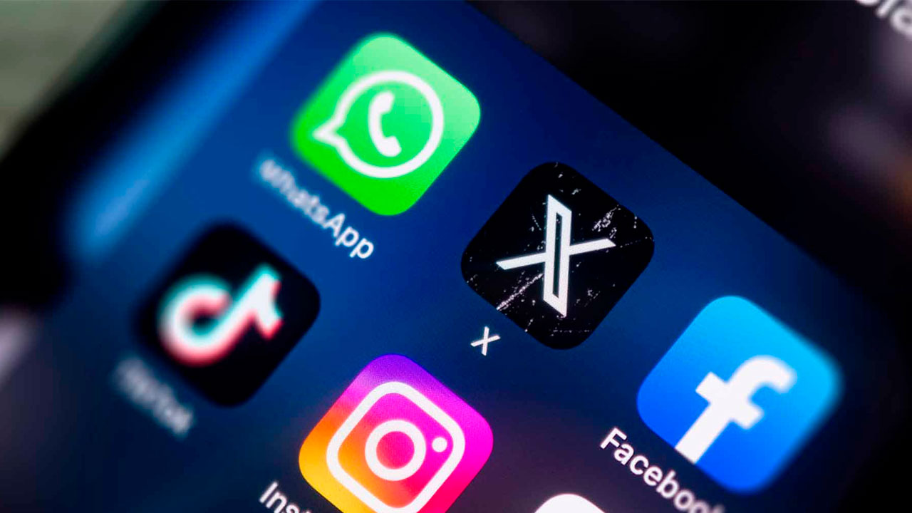 フェイスブックとジンガの対立 企業ネットワークの問題点：日経ビジネス電子版