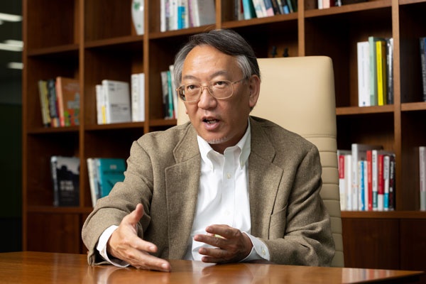 柯隆(か・りゅう)氏