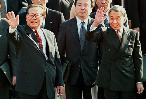 1992年には天皇訪中を実現し、国際的孤立から脱却するための突破口とした（写真：ロイター）