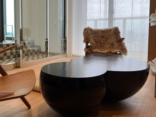 京仏具の塗師四代目が創り出す、“うるし”の新しい表現：日経ビジネス電子版