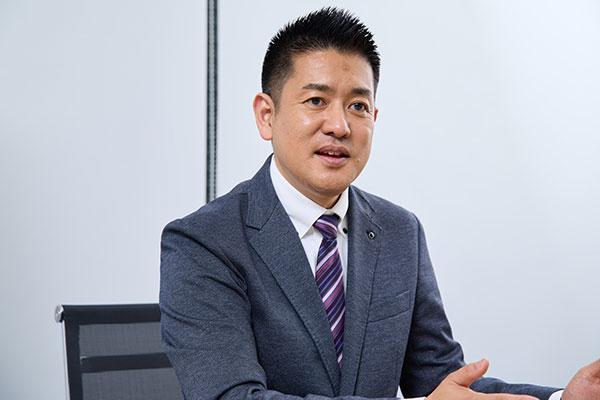 ライティング 文章 CD 士業 税理士 社労士 森岡毅 行政書士 コンサル 森岡毅・刀、事業費700億円調達の内幕 3メガ不在のジャングリア沖縄
