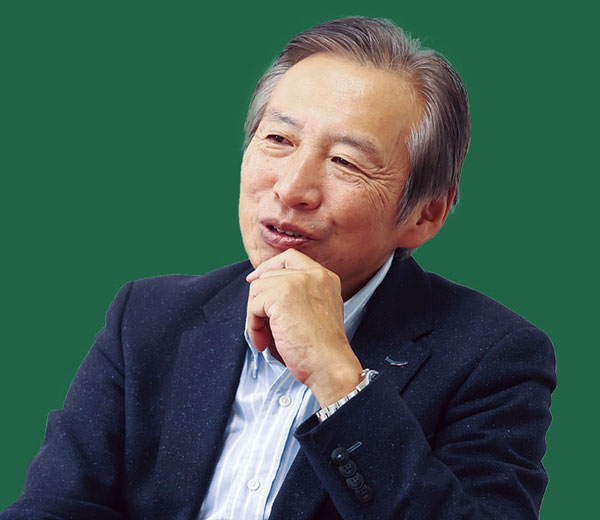 会社に個室がないロート製薬・山田会長「権限で仕事する幹部はいらない