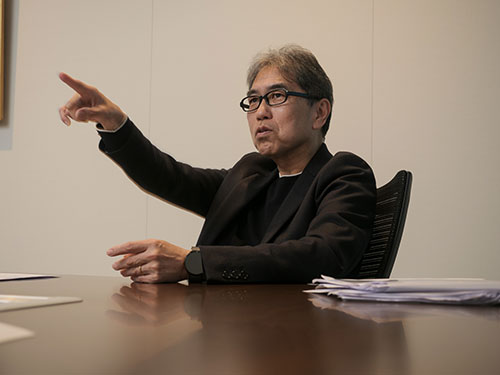 レゾナック髙橋社長 人材を「選抜」できない会社は終わる：日経