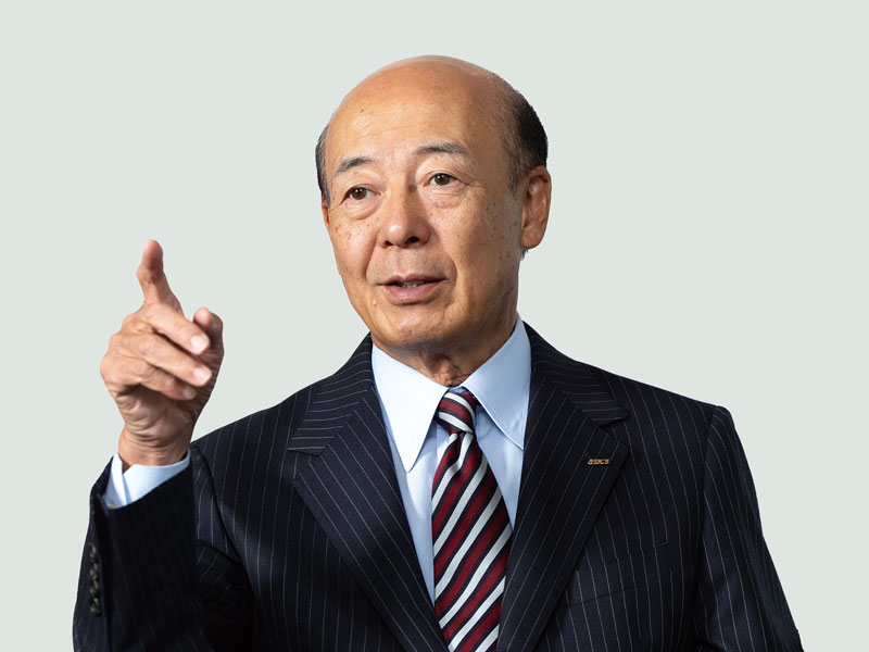 アシックス・廣田会長「言い訳なしの体制で利益追求」：日経ビジネス電子版