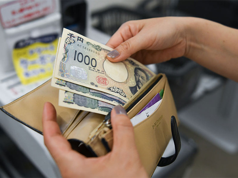 高市政権を突く円安インフレの刃　中国からのインバウンド消費減少の影響も