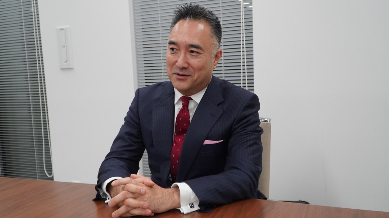 敬浩フリスビー　値下げ 綜研化学が買収防衛策 対峙するアクティビスト「怒り狂った株主が登場