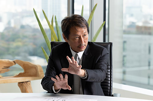 滝行に仏道 元USEN宇野氏ら経営者が人生のどん底で見つけた光：日経