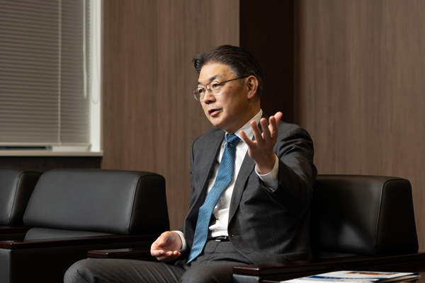 ライフ岩崎社長「年収の壁見直し、社会保険料は労使折半の原則守れ