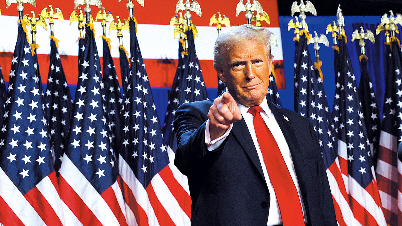 【久保様用】トランプ大統領のトランプ　2016年製と2025年製の２個 トランプ米大統領2期目就任から100日 政策次々、振り回される世界