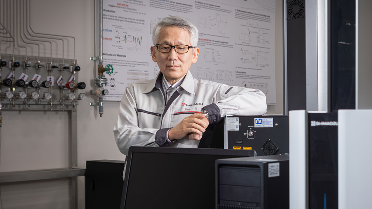 ノーベル賞受賞の管理職、田中耕一氏の反省 「若手との間に『崖』が