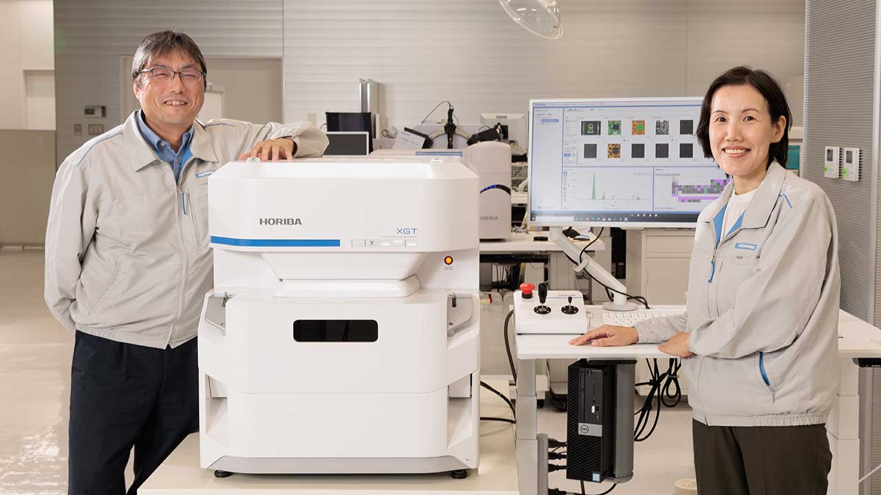 堀場製作所、X線分析顕微鏡のデザイン開発に半年 機能美が価値を生む