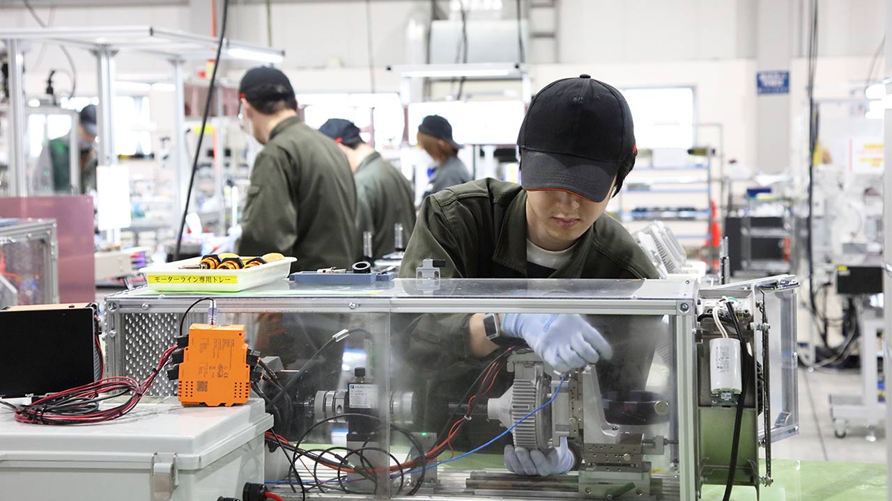 中国レアアース支配、覆われた日本の自動車産業 供給網データ分析