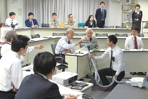月曜日の定例会議が商品開発のスピードを速める