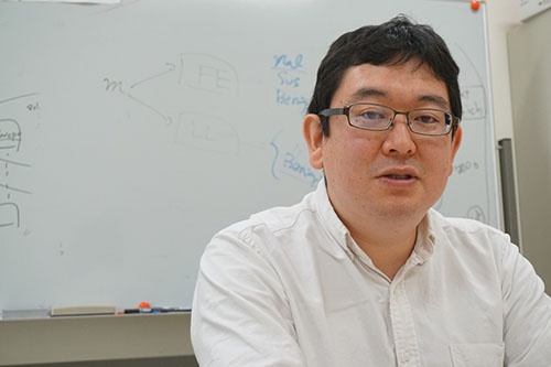 <b>吉岡 克成 (よしおか・かつなり)氏</b><br /> 横浜国立大学 大学院環境情報研究院/先端科学高等研究院 准教授 <br />2005年に横浜国立大学で工学博士号取得。情報通信研究機構研究員などを経て、2011年に横浜国立大学准教授に就任。産業技術総合研究所の客員研究員なども兼務する。専門分野は情報システムセキュリティー、サイバーセキュリティー、マルウエア対策