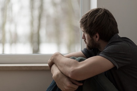 ストーカーに多いタイプは、孤独な人や強いストレスを受けている人。(写真:bialasiewicz/123RF)写真はイメージです