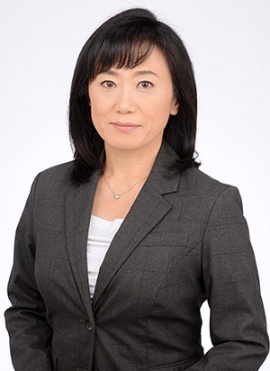 <b>小谷みどり(こたに・みどり)氏<br>第一生命経済研究所 主席研究員</b><br>大阪府出身。奈良女子大学大学院修士課程修了後、ライフデザイン研究所(現・第一生命経済研究所)に入社。博士(人間科学)。専門は生活設計論、死生学、葬送問題。国内外の墓地や葬送の現場を歩き、大学で生活経営学や死生学などを教えている。主な著書に、『<a href="https://www.amazon.co.jp/dp/4004316723" target="_blank"><ひとり死>時代のお葬式とお墓</a>』、『<a href="https://www.amazon.co.jp/dp/409825266X/" target="_blank">ひとり終活 不安が消える万全の備え</a>』など。