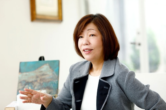 堤清二の辛辣な言葉が作家 林真理子を生んだ 日経ビジネス電子版